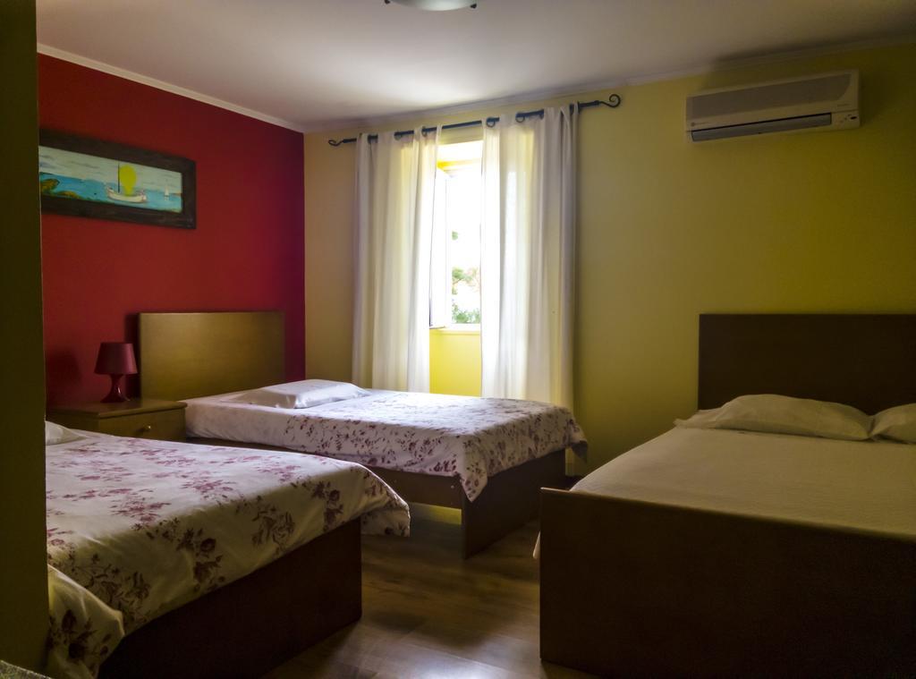 Hotel O Catraio Montijo Chambre photo